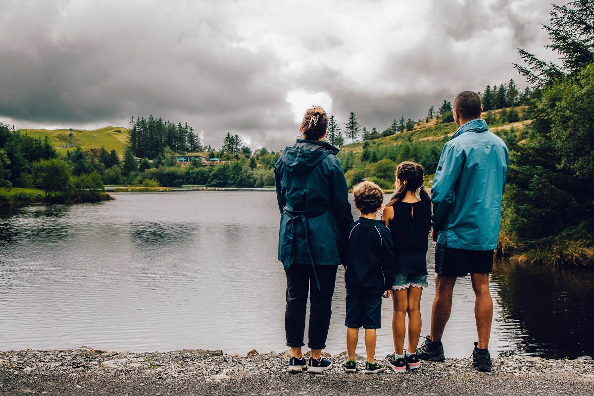 The accessible Barcud Trail beside the lake at Bwlch Nant yr Arian
