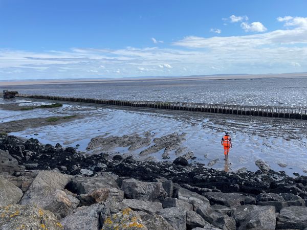 Photo of the Severn Estuary from the shoreline Photo of the Severn Estuary from the shoreline