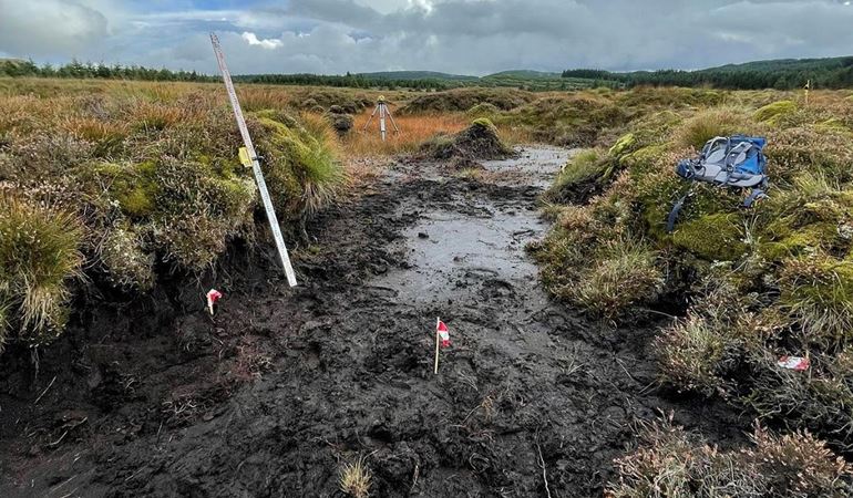 Peatland restoration planning using laser level